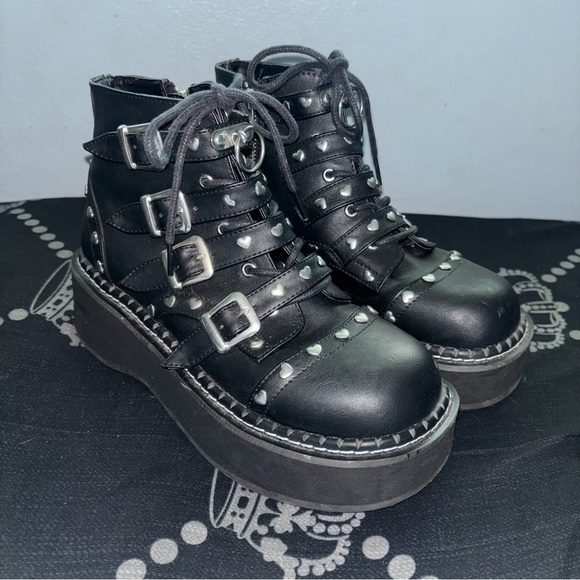 ❌ON HOLD DO NOT BUY❌- Demonia "Emily-315" Platform Ankle Boots - Picture 1 of 8